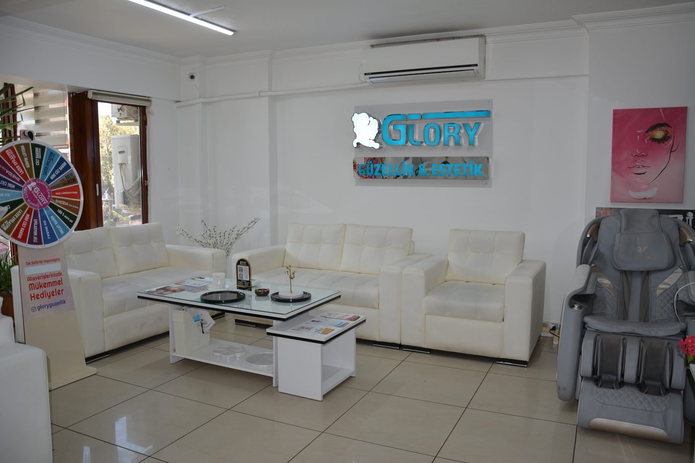Glory Güzellik Merkezi Bekleme Salonu
